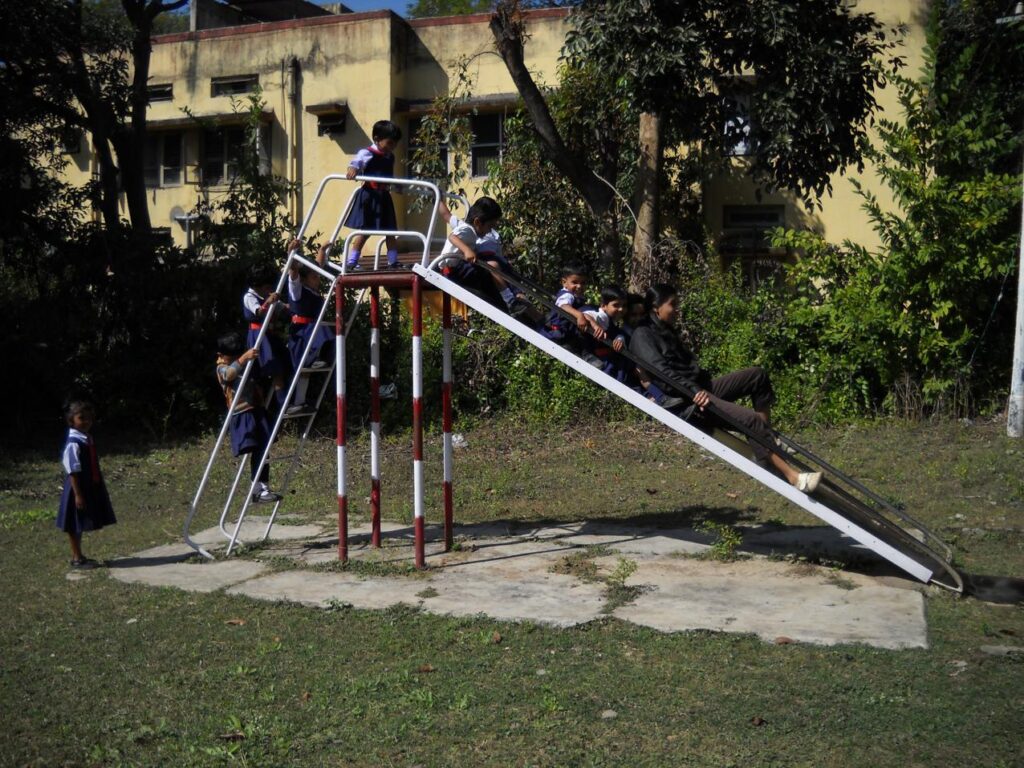 AskDushyant Baal Mandir Pre School Sliding with children nursery sarni childhood memory Year 2009