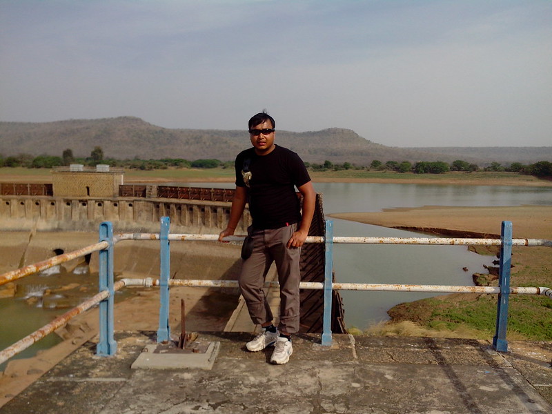 Exploring British Era Gangau Dam Madhya Pradesh Yr 2013