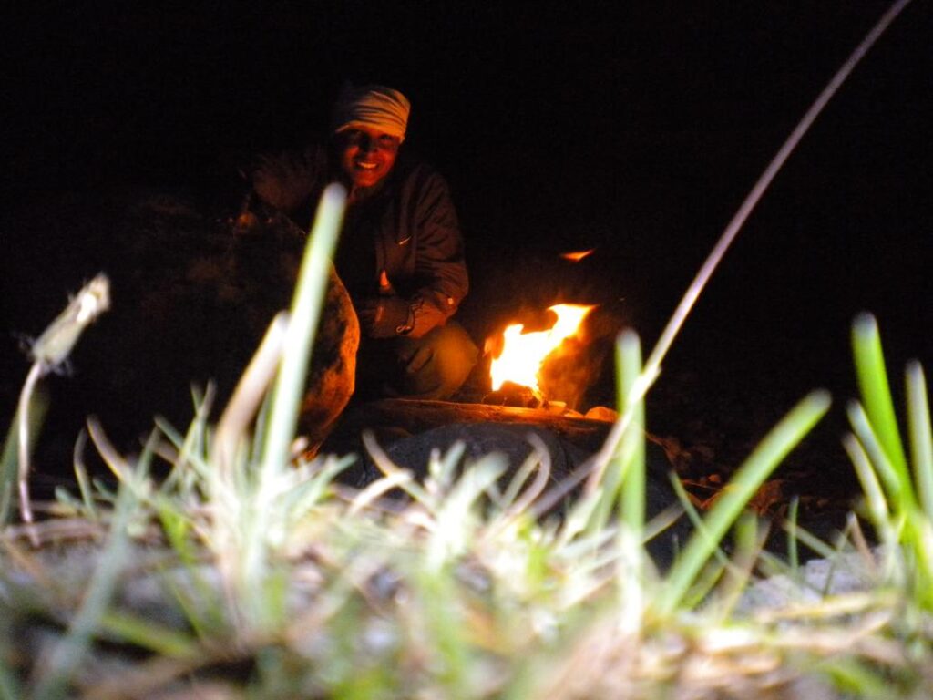 AskDushyant 1st camp fire of my life time night camp at sonmarg road trip to kashmir valley 2009