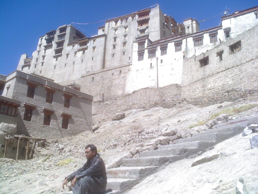 AskDushyant Day 1 Start Exploring Leh dhole sir 2009