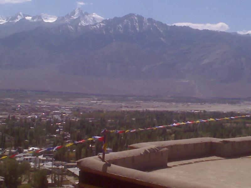 AskDushyant Day 1 Start Exploring Leh mountain from palace roof 2009