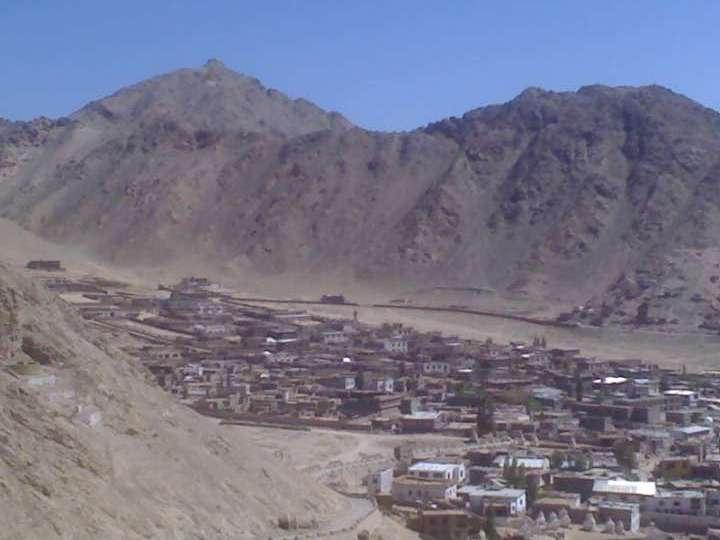 AskDushyant Day 1 Start Exploring Leh view from palace 2009