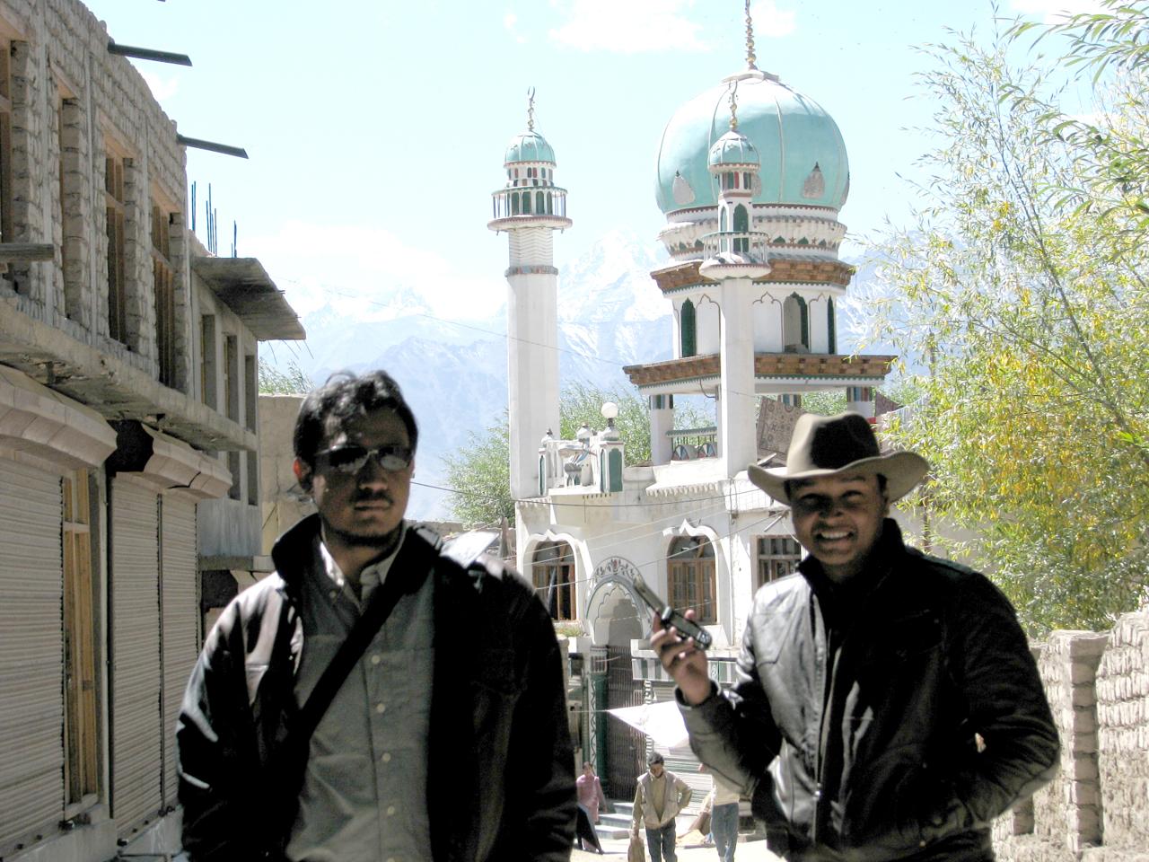 AskDushyant Dhole sir and dushyant leh ladakh road trip to ladakh 2009