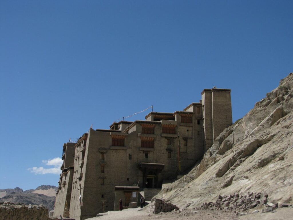 AskDushyant ancient palace leh ladakh road trip to ladakh 2009