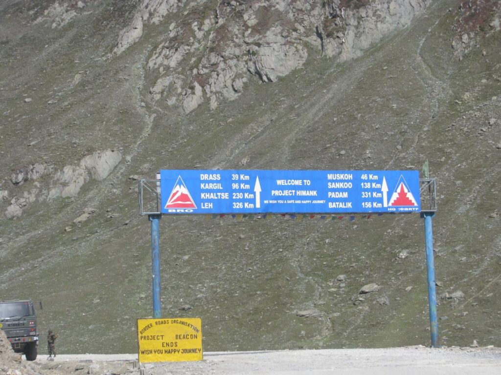 AskDushyant bro road construction milestone zojila zojila pass zojila war road trip to kashmir valley 2011