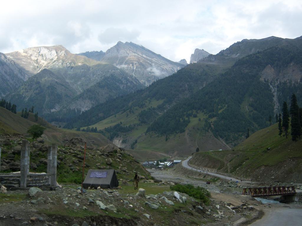 AskDushyant night camp at sonmarg road trip to kashmir valley 2009 18