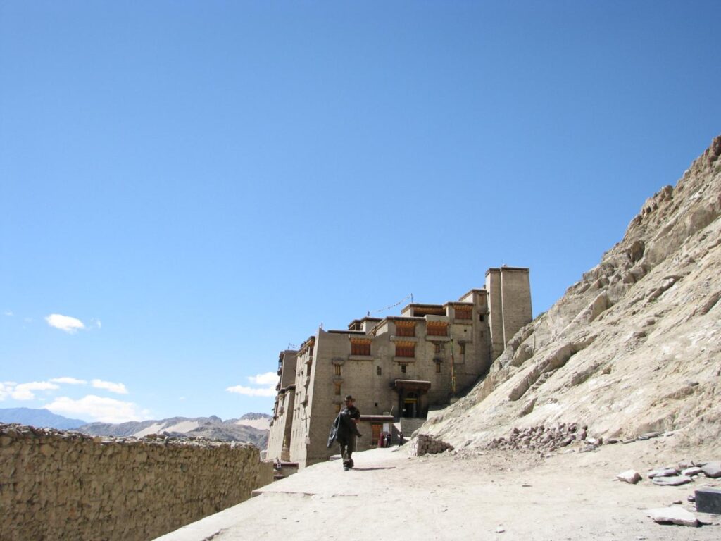 AskDushyant road to ancient palace leh ladakh road trip to ladakh 2009 1