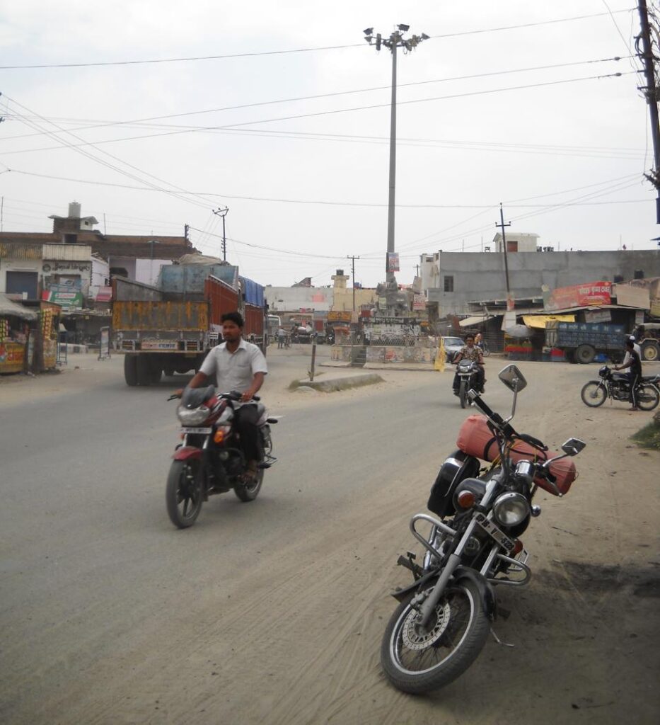 AskDushyant at kiccha way to rudrapur returning from nepal bike trip via nainital and rudrapur extremely adventurous Year 2011