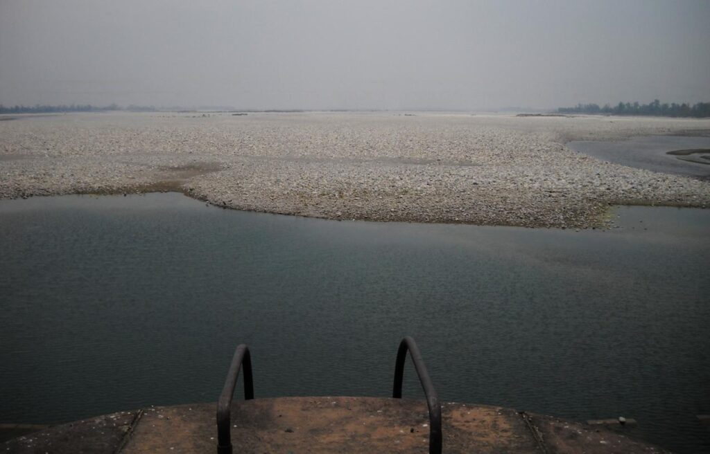 AskDushyant at sharda bairaj dam in india nepal bike trip via nainital and tanakpur extremely adventurous crossing the border Year 2011