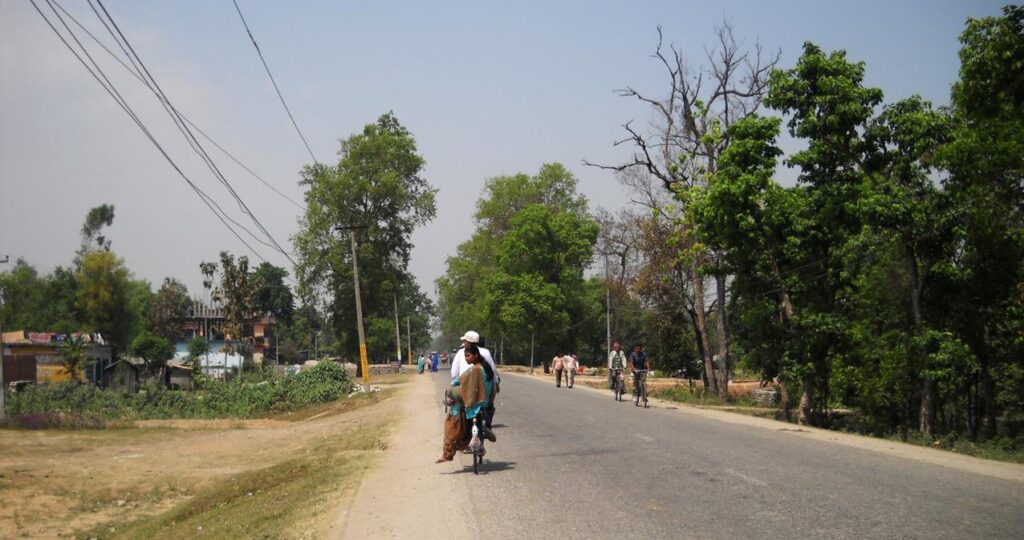 AskDushyant beautiful simple life at mahendranagar nepal nepal bike trip via nainital and tanakpur extremely adventurous crossing the border Year 2011