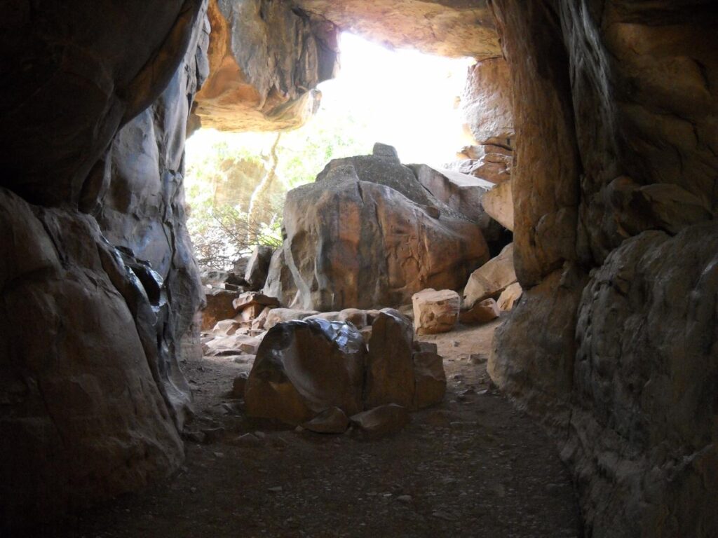 AskDushyant bhimbetka caves inside view an archaeological treasure of ancient india road trip to bhimbetka Year 2009 1