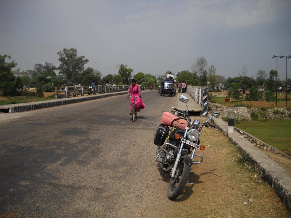 AskDushyant crossed the india nepal border now in nepal nepal bike trip via nainital and tanakpur extremely adventurous crossing the border Year 2011 2