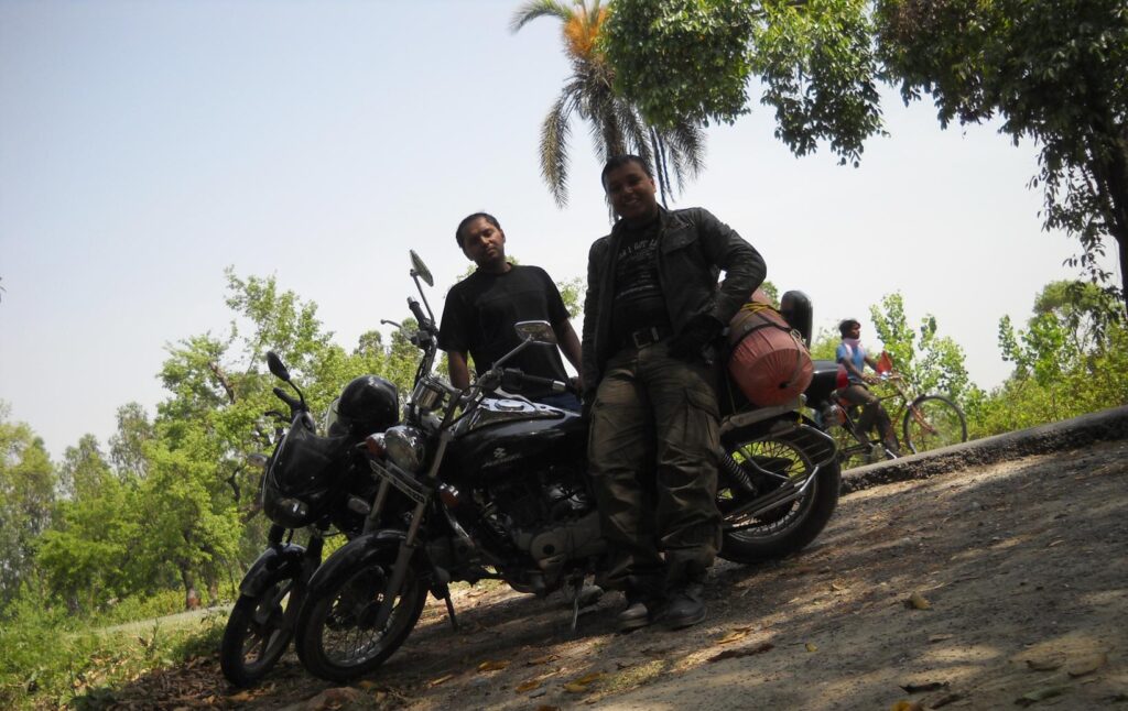 AskDushyant dushyant n anurag freakbikrz on their move a memorable trip to nainital ranikhet n nepal Year 2011