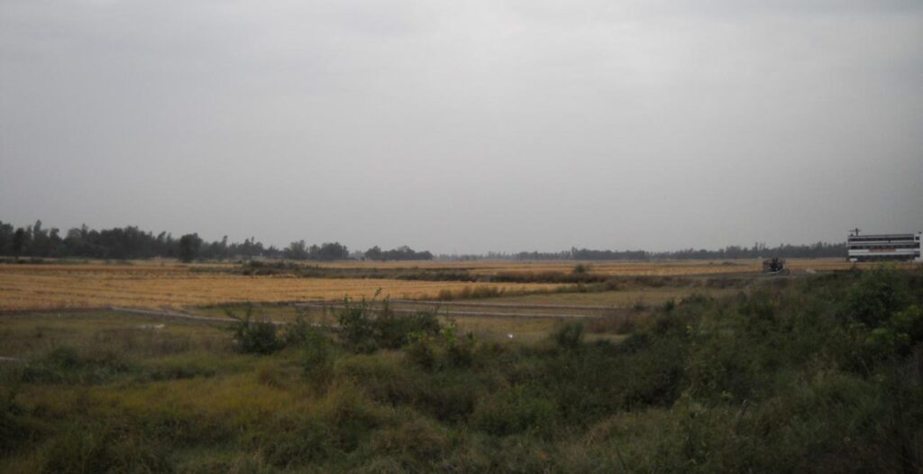 AskDushyant farmland on my way way to sitarganj returning from nepal bike trip via nainital and rudrapur extremely adventurous Year 2011