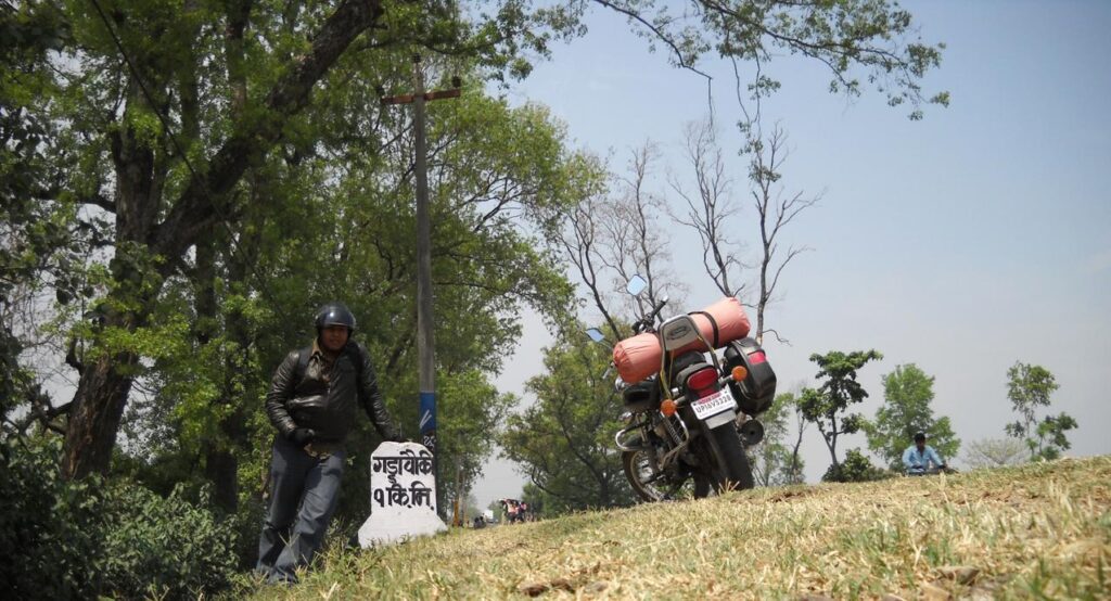 AskDushyant gadda chowki 1 km from mahendranagar nepal nepal bike trip via nainital and tanakpur extremely adventurous crossing the border Year 2011