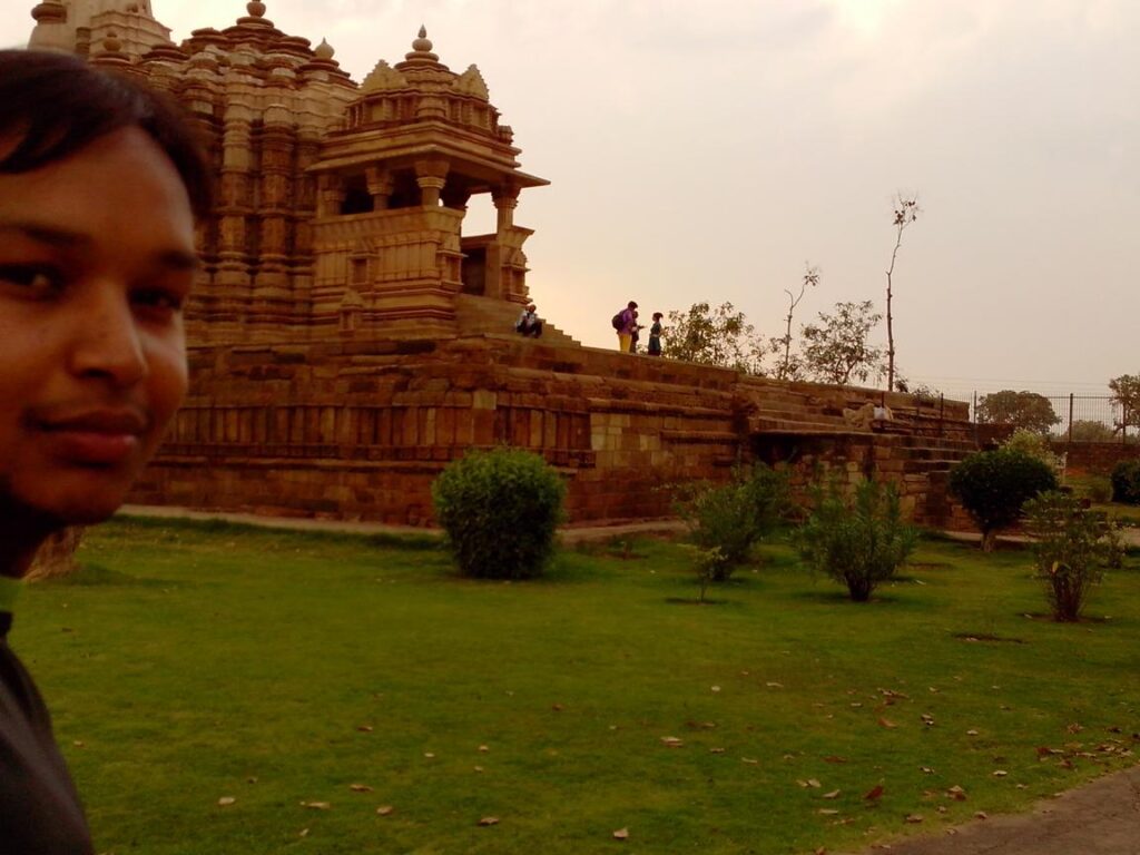 AskDushyant khajuraho group of monuments in khajuraho a town in the indian state of madhya pradesh allahabad bike trip mahakumbh 2013 Year 4