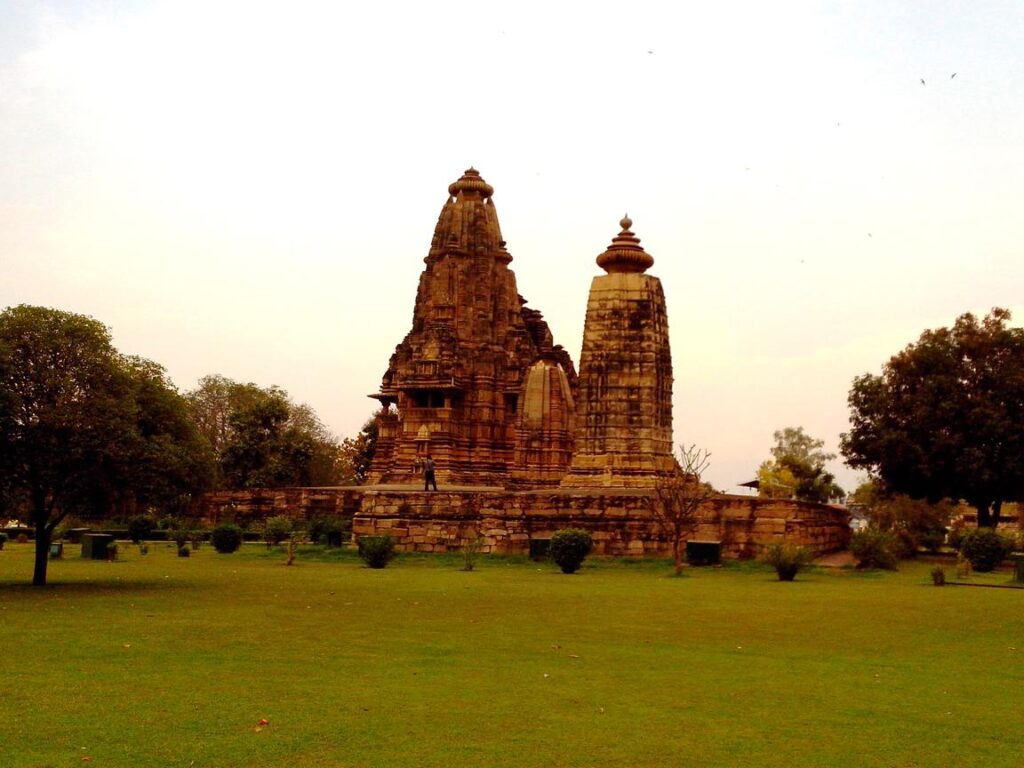 AskDushyant khajuraho group of monuments in khajuraho a town in the indian state of madhya pradesh allahabad bike trip mahakumbh 2013 Year 53