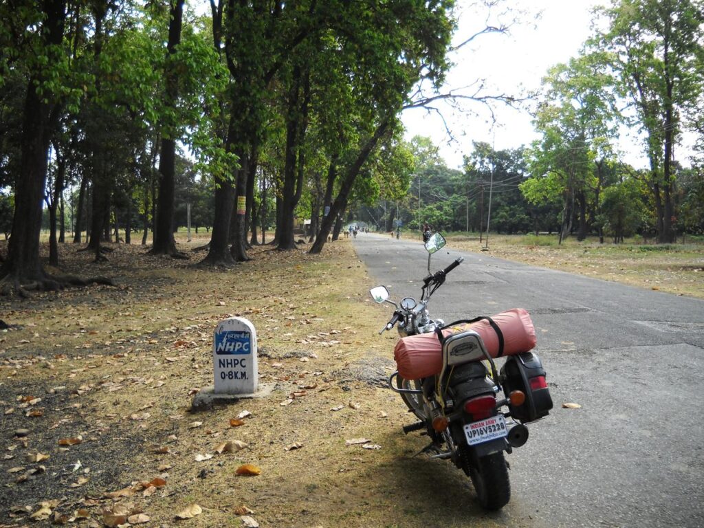 AskDushyant nhpc power station and india nepal border 08 km nepal bike trip via nainital and tanakpur extremely adventurous crossing the border Year 2011