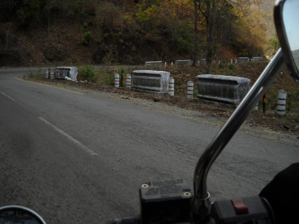 AskDushyant right round up down crossing nainital valley starts a memorable trip to nainital ranikhet n nepal Year 2011