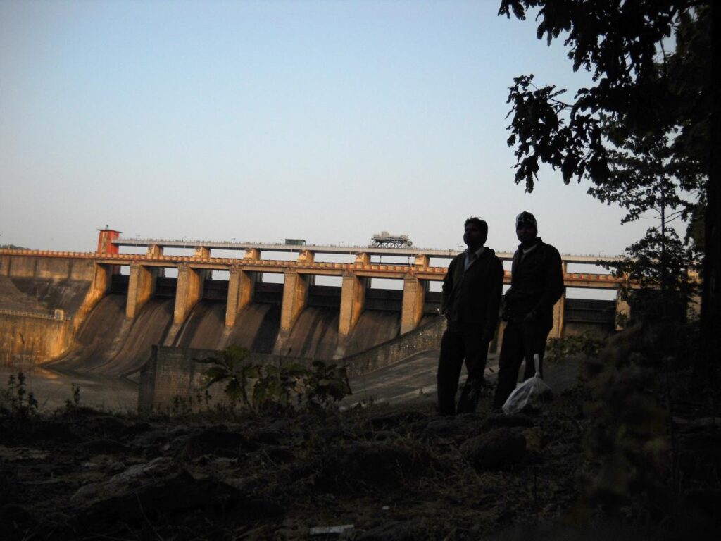 AskDushyant sarni krishna and me at sarni. dam Year 2009