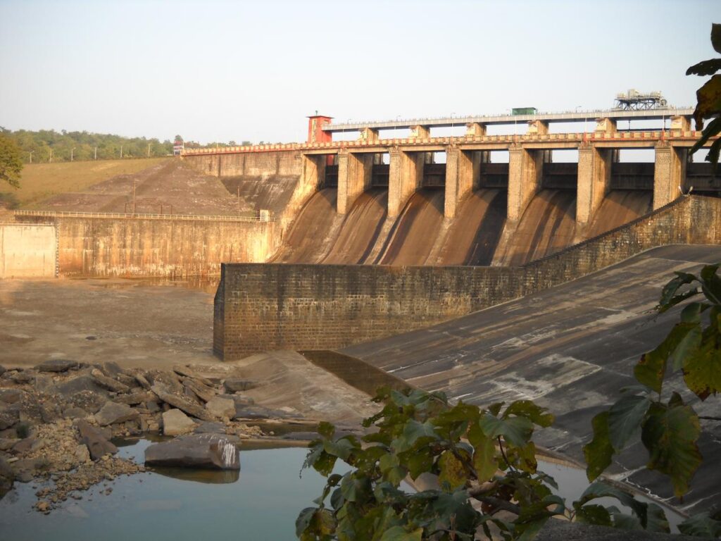 AskDushyant sarni satpura dam gates view Year 2009