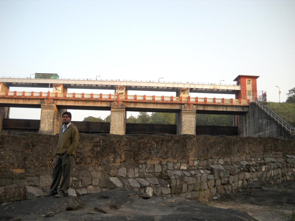 AskDushyant sarni satpura dam my friend krishna Year 2009