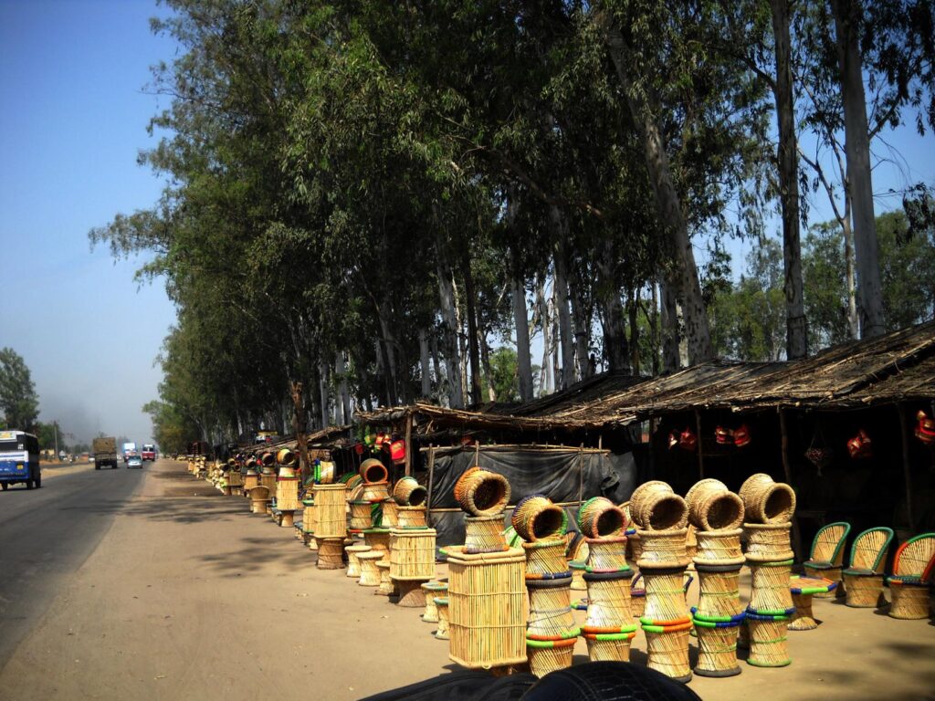 AskDushyant simple but beautiful wood art and daily utilities a memorable trip to nainital ranikhet n nepal Year 2011