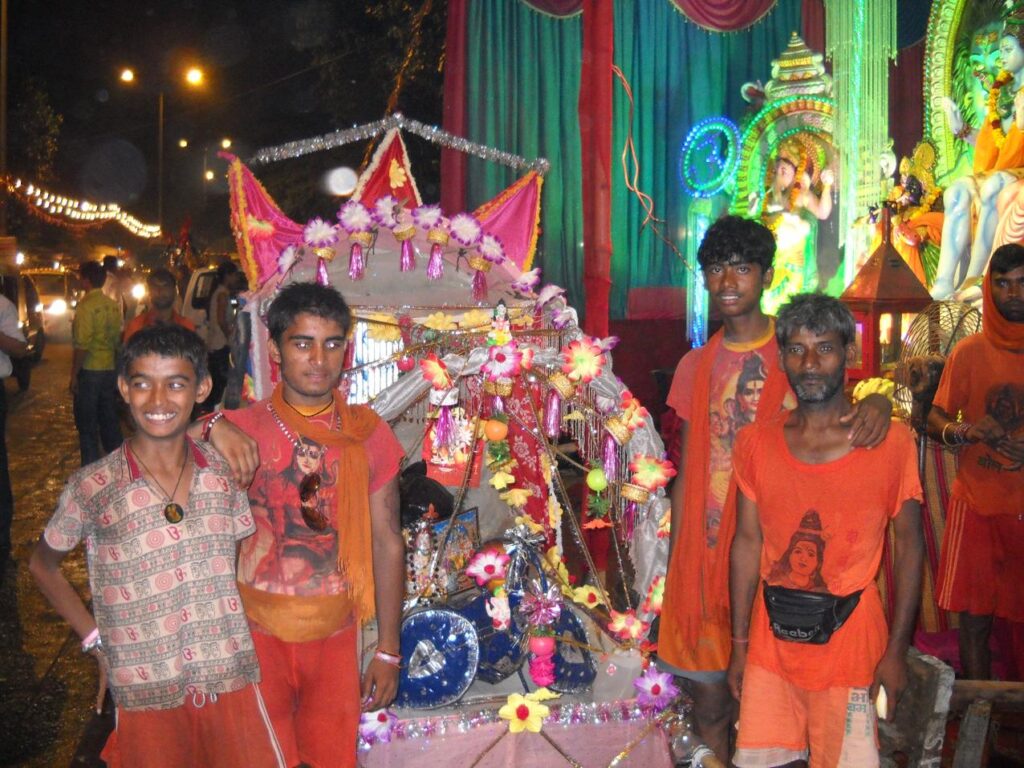 AskDushyant team up with bhola during their stay at delhi kavad yatra Year 2012 2