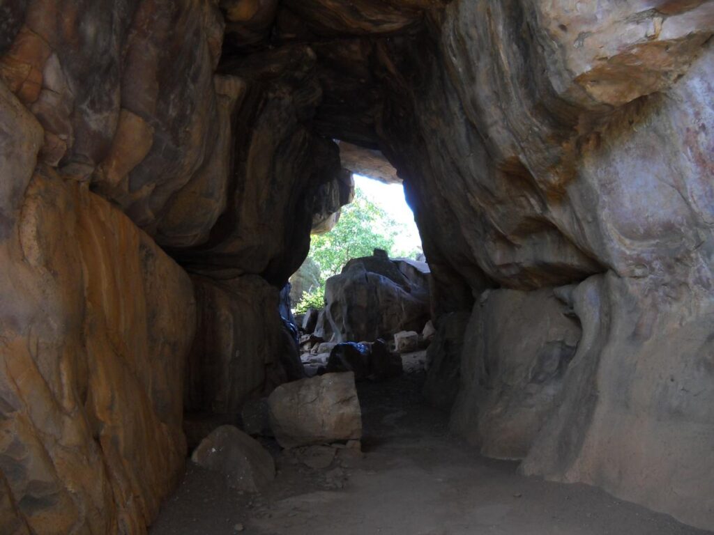 AskDushyant view of rock shelter cave of bhimbetka an archaeological treasure of ancient india road trip to bhimbetka Year 2009