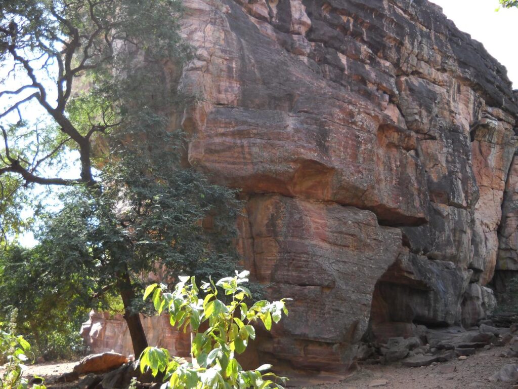 AskDushyant way to bhimbetka cave an archaeological treasure of ancient india road trip to bhimbetka Year 2009