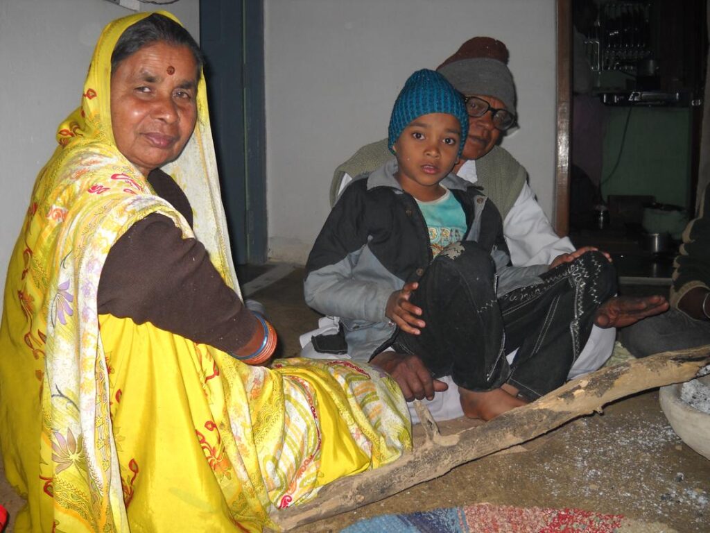 AskDushyant Nani and nana with sidhharth sarni to mohad kareli bike trip to meet relatives year 2009 sarni to mohad bike ride memoir