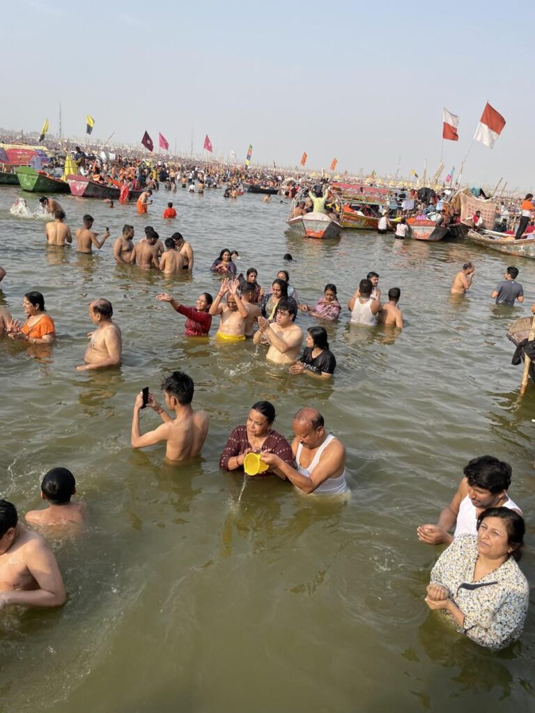 AskDushyant Parent prahing at sangam and holy dip IMG year 2025 mahakumbh yatra from kareli madhyapradesh to prayagraj uttarpradesh memoir 4