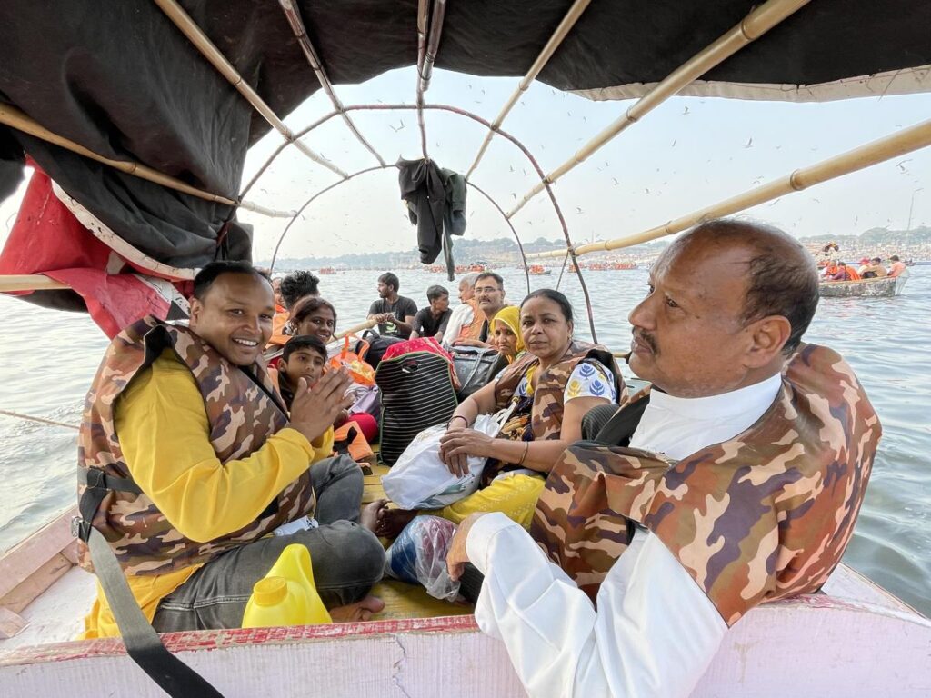 AskDushyant View of our fellow devotees onboard boat to sangam snan IMG year 2025 mahakumbh yatra from kareli madhyapradesh to prayagraj uttarpradesh memoir