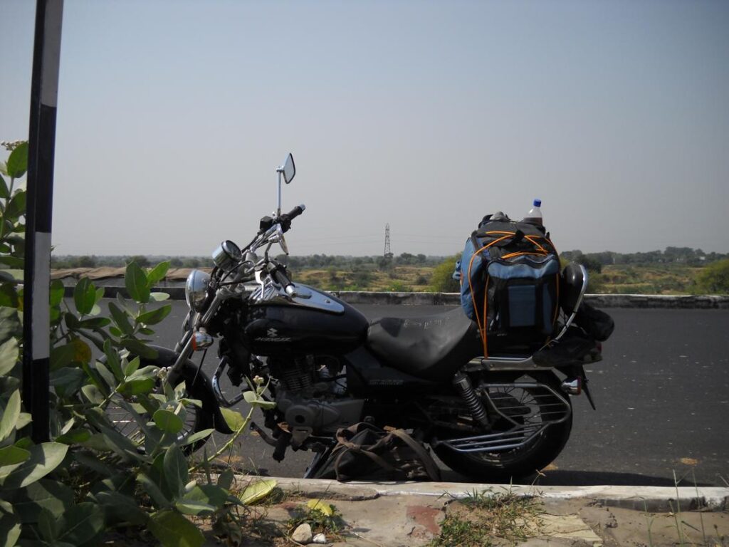 AskDushyant bike and luggage delhi to sarni madhya pradesh year 2009 gurgaon bhopal bike ride memoir