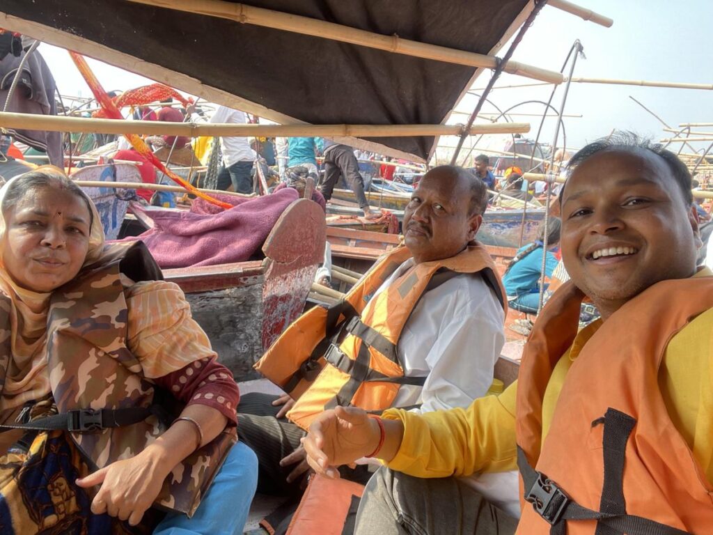 AskDushyant boat to sangam IMG year 2025 mahakumbh yatra from kareli madhyapradesh to prayagraj uttarpradesh memoir