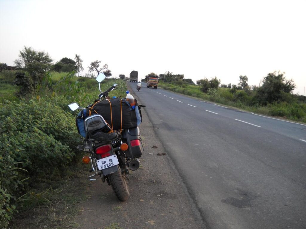 AskDushyant hope will make to biaora by evening delhi to sarni madhya pradesh year 2009 gurgaon bhopal bike ride memoir