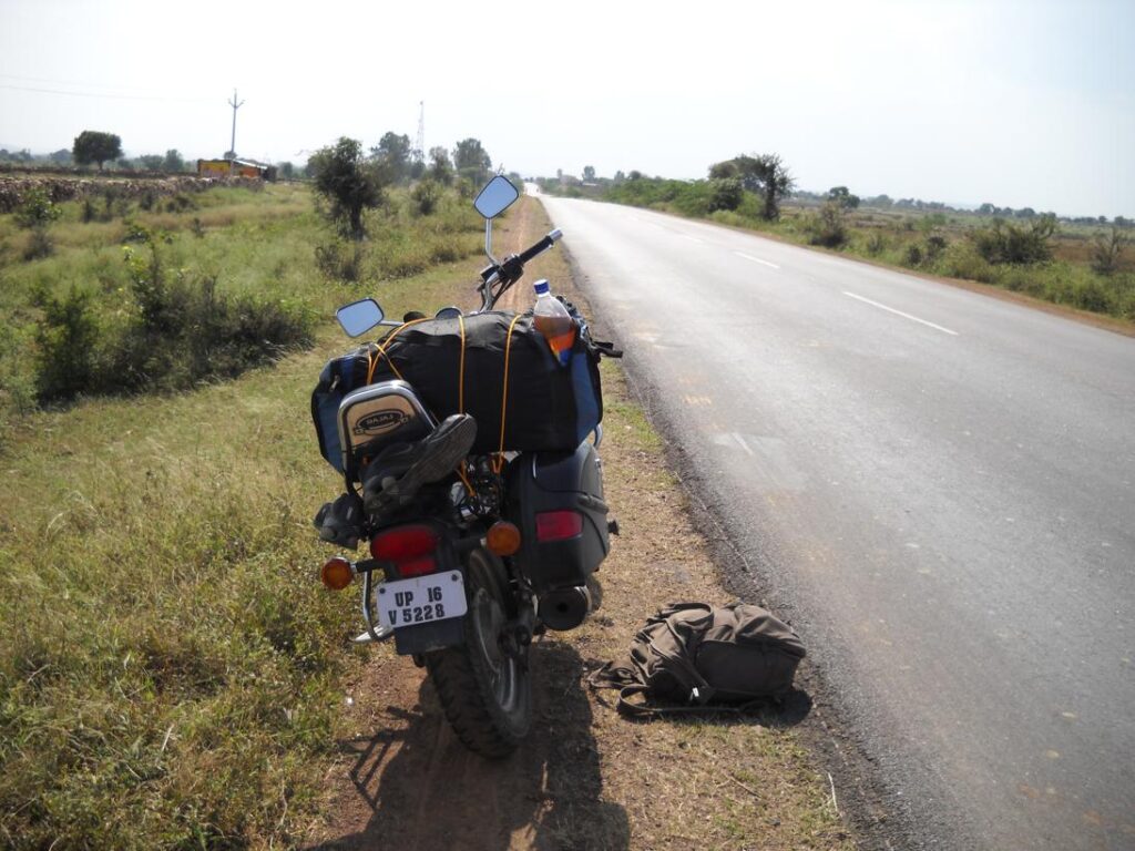 AskDushyant long way to bhopal from delhi to sarni madhya pradesh year 2009 gurgaon bhopal bike ride memoir