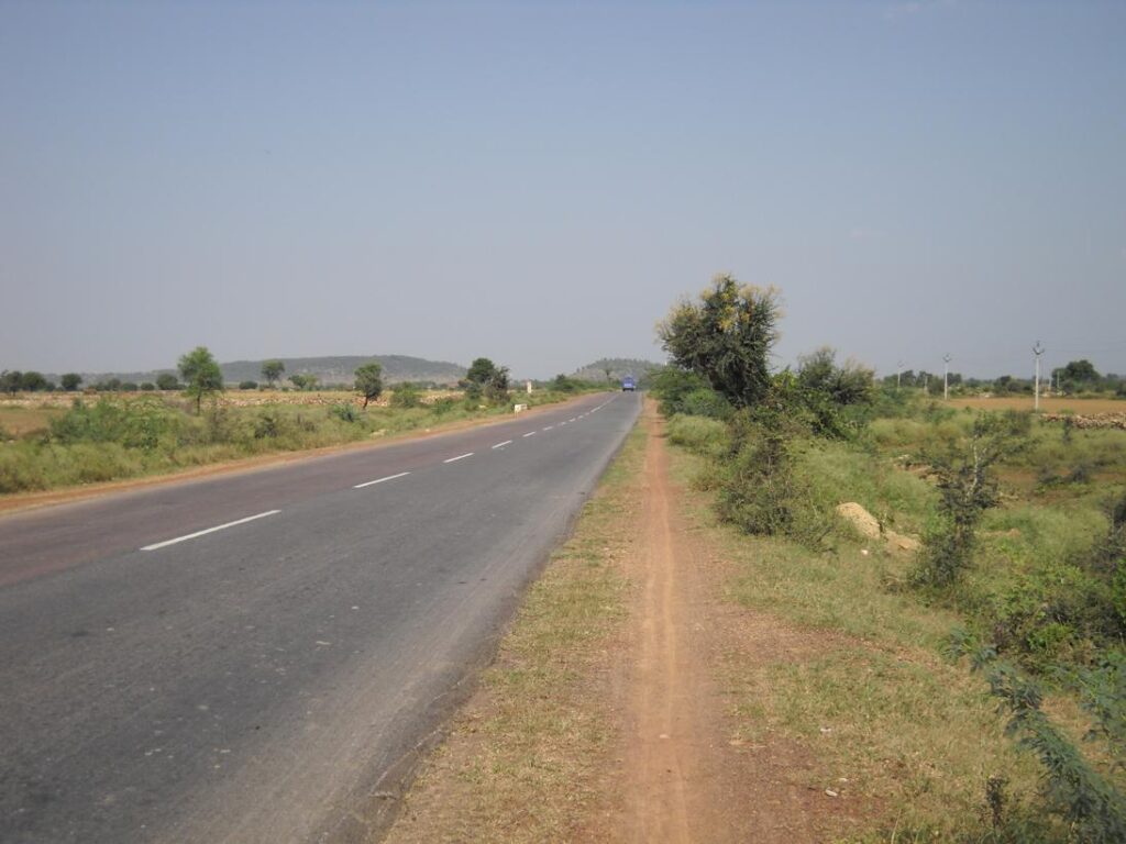 AskDushyant shivpuri guna highway nh3 delhi to sarni madhya pradesh year 2009 gurgaon bhopal bike ride memoir