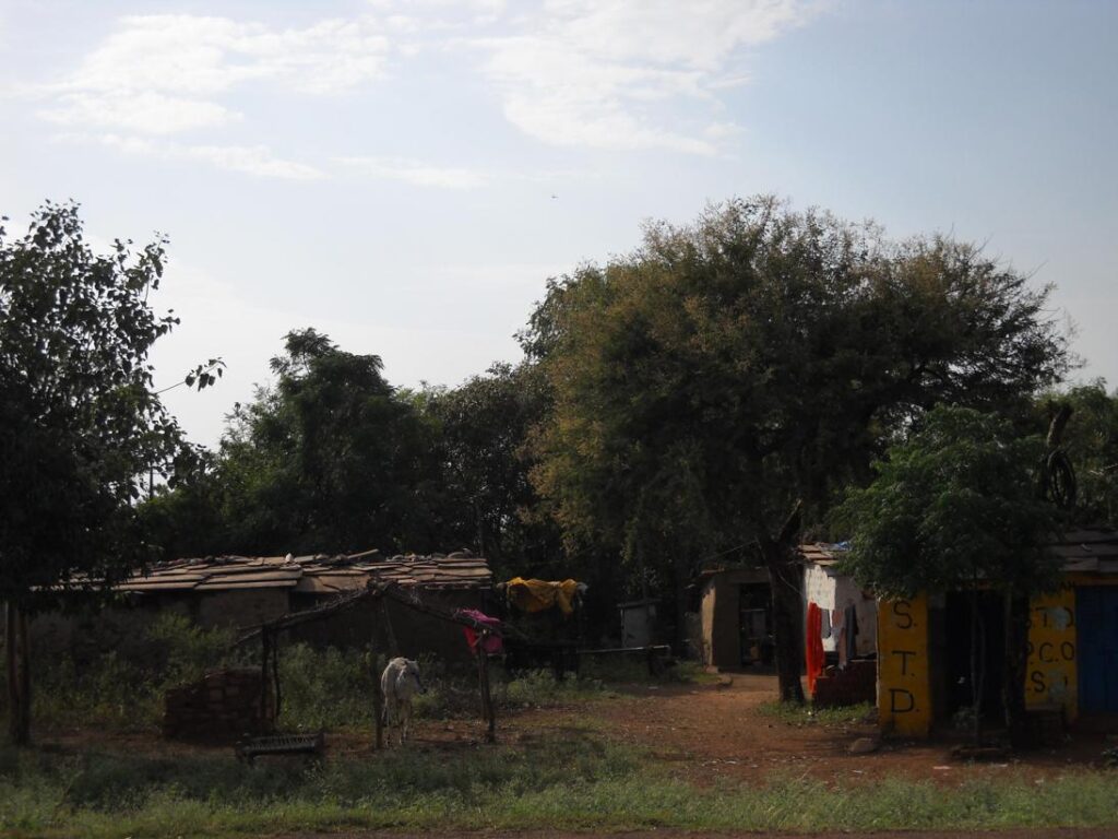 AskDushyant simple village life delhi to sarni madhya pradesh year 2009 gurgaon bhopal bike ride memoir