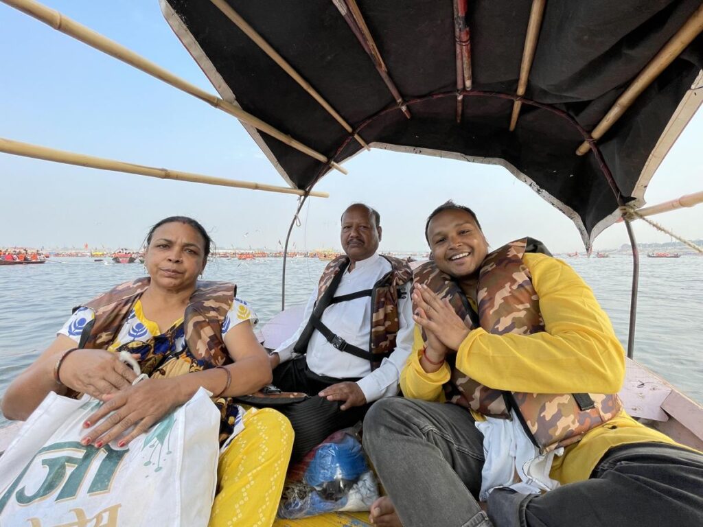 AskDushyant way back on boat Thanking maa ganga yamuna and saraswati IMG year 2025 mahakumbh yatra from kareli madhyapradesh to prayagraj uttarpradesh memoir